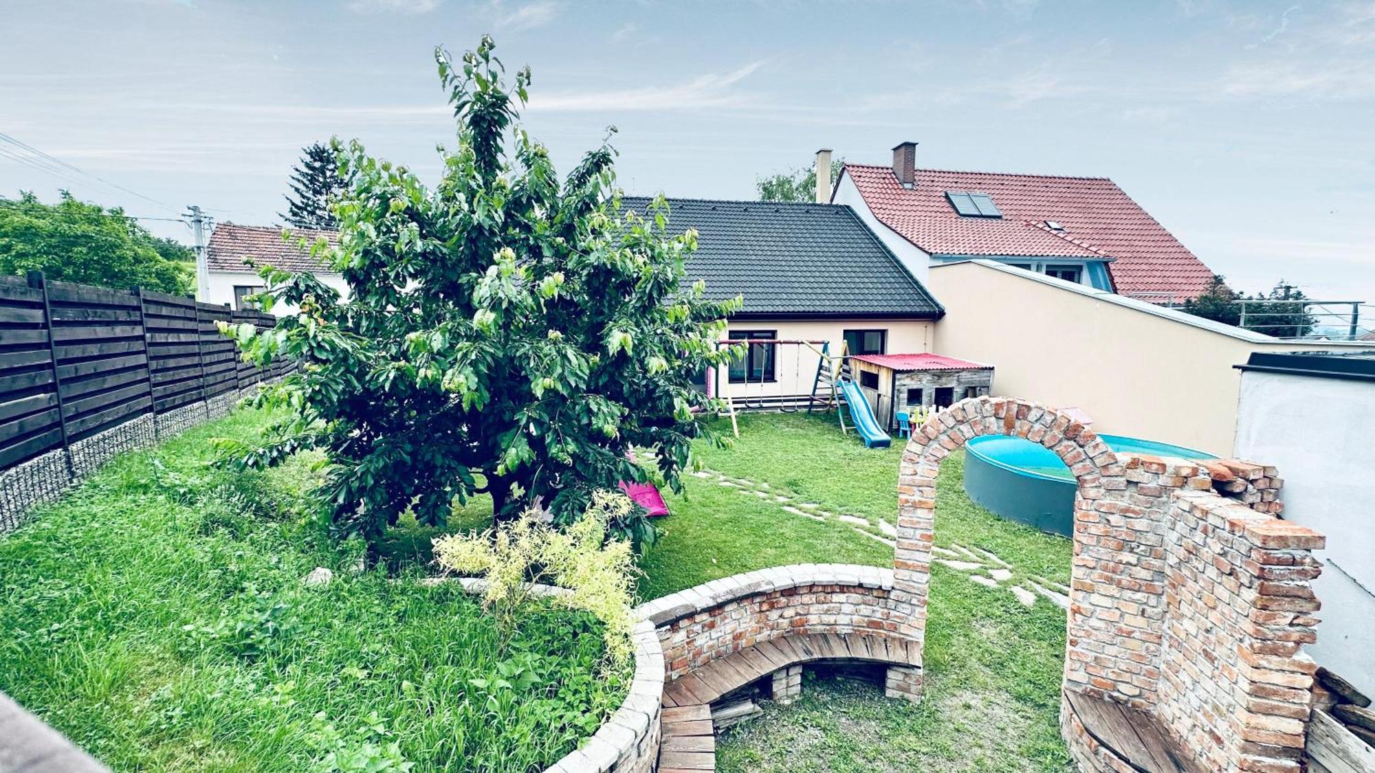 Dum Palava Villa Perná Eksteriør bilde